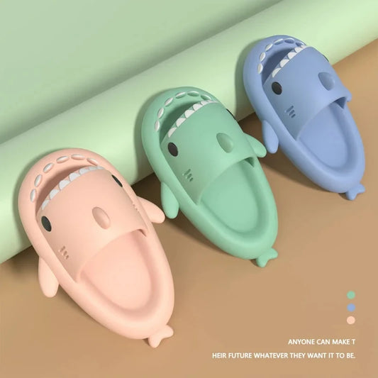 Nuove Shark Slides 2024 - Pantofole Casual per Donna, Uomo e Bambini, Ideali per Casa, Bagno, Spiaggia e Uso all'Aperto